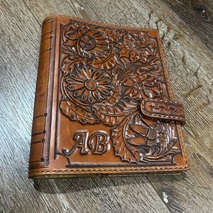 Tivergy Floral Embossed Leather Journal